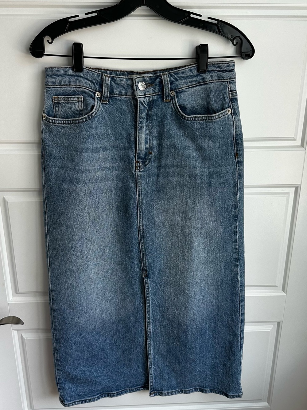 Part Two Mid-Blue Denim Skirt  Size EU 36 US Small or Size 8